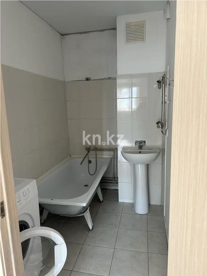 Продажа 3-комнатной квартиры, 72 м² в Астане - фото 3