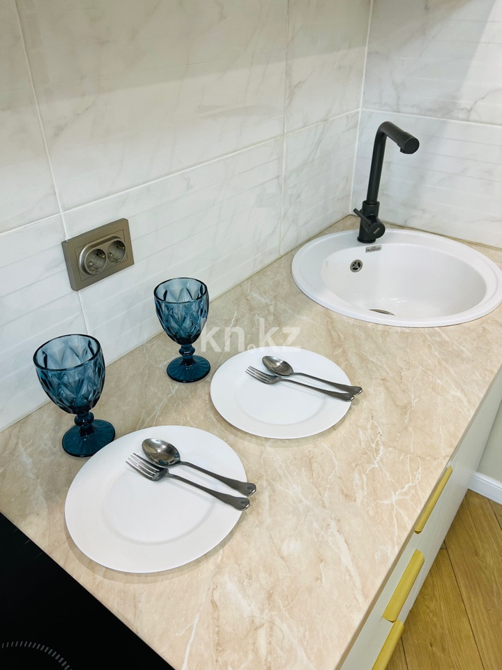 Аренда 1-комнатной квартиры посуточно, 36 м², ул. Айтиева, дом  154/1 - ул. Жамбыла - Аренда  однокомнатных квартир посуточно в Алматы фото 10 из 17