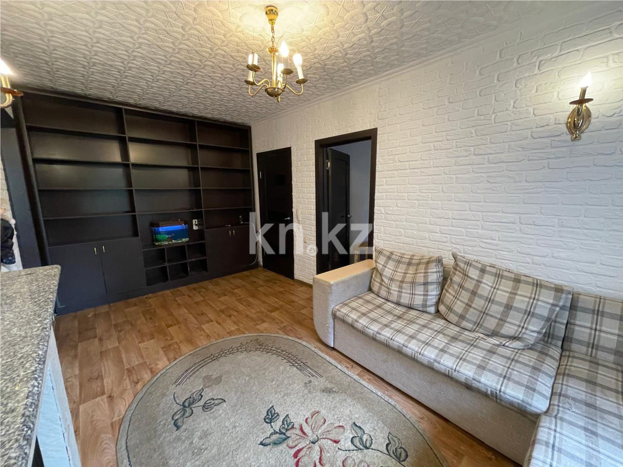 Продажа 3-комнатной квартиры, 63 м², мкр-н Степной-2 в Караганде - фото 3