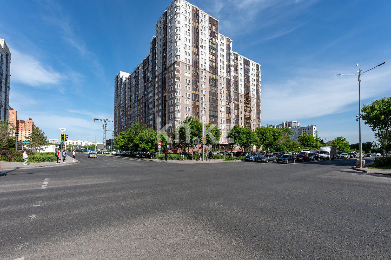 Продажа 2-комнатной квартиры, 70 м², ул. Кенесары, дом  52 - Продажа домов, коттеджей в Костанае фото 2 из 28