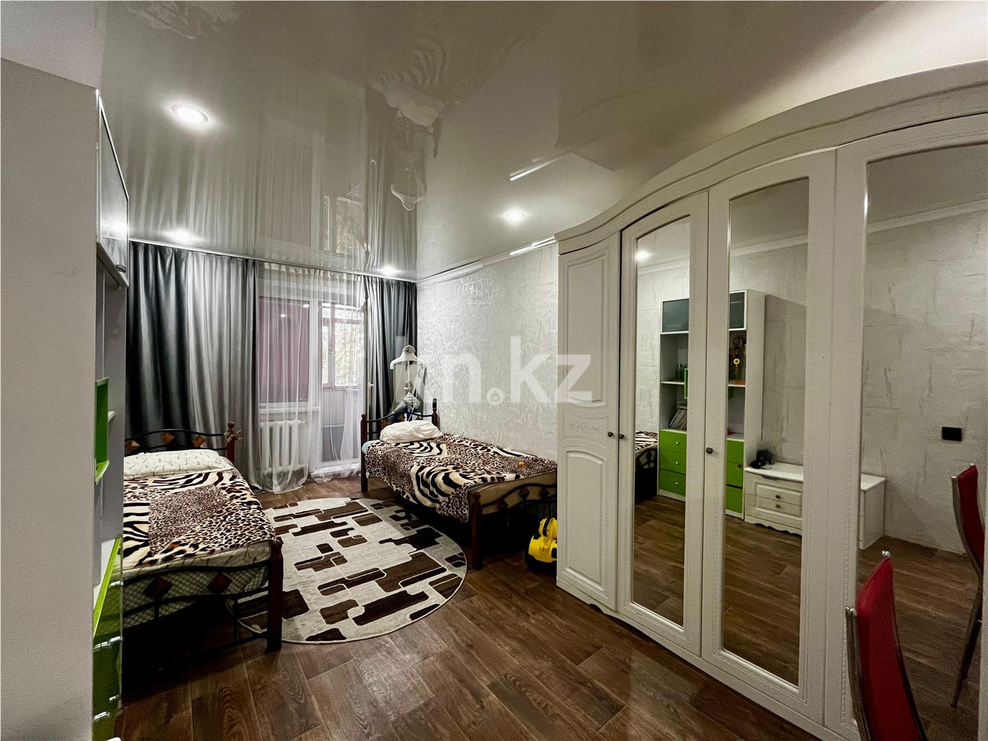 Продажа 3-комнатной квартиры, 62 м², мкр-н 14 в Караганде - фото 3