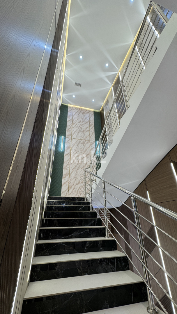 Продажа , 1000 м², пр. Кунаева, дом  363 - Продажа офисных и торговых помещений в Шымкенте фото 21 из 22