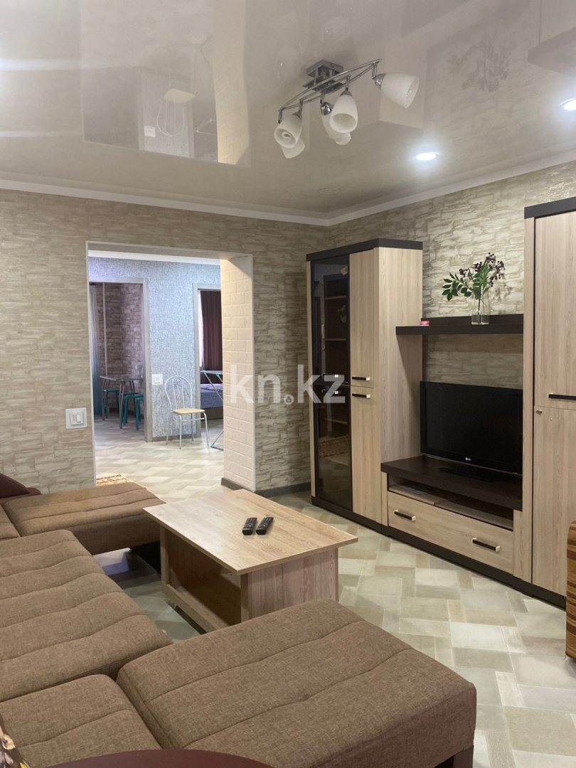 Аренда 3-комнатной квартиры посуточно, 88 м², ул. Набережная Славского, дом  48 в Усть-Каменогорске - фото 30