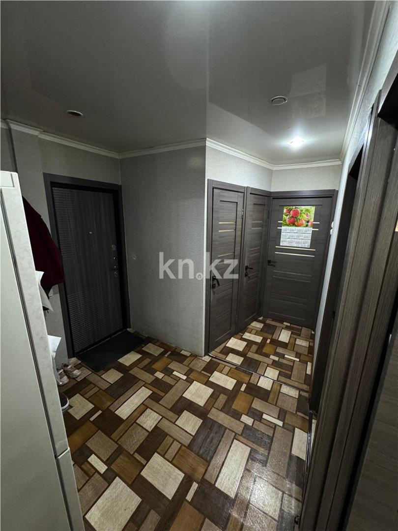 Продажа 3-комнатной квартиры, 62 м², 22 мкр. - Продажа квартир в Караганде фото 10 из 16