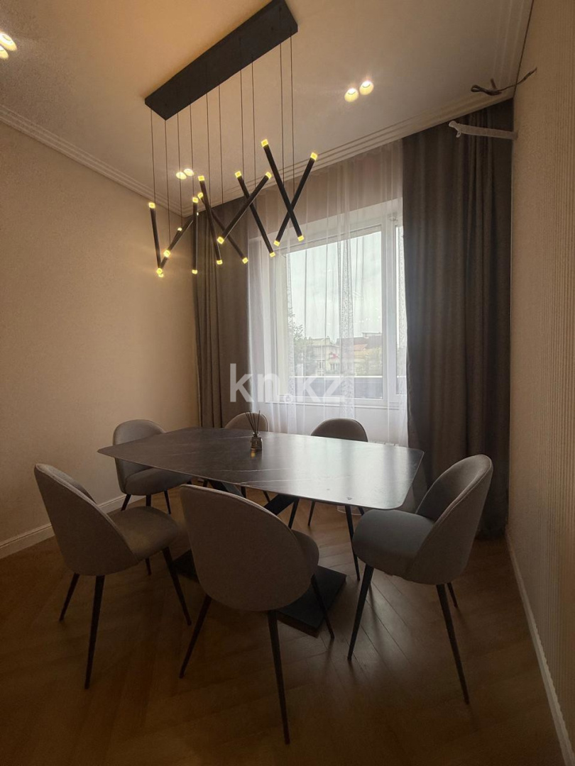 Продажа 4-комнатной квартиры, 111.6 м², Сейфуллина в Алматы - фото 4