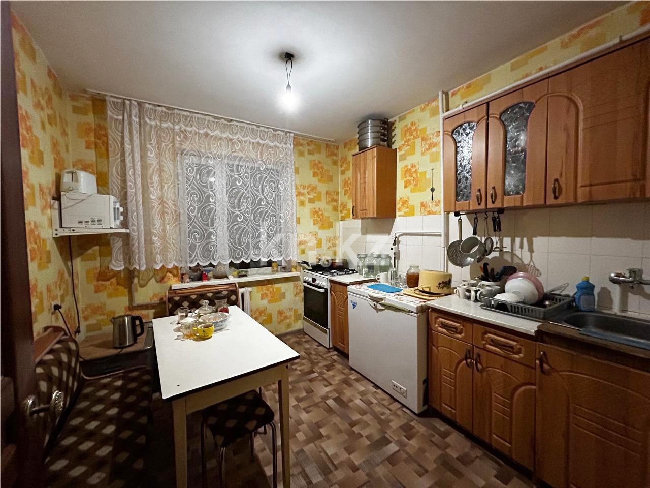 Продажа 3-комнатной квартиры, 65 м², ул. Гапеева - Продажа  трехкомнатных квартир в Караганде фото 8 из 15
