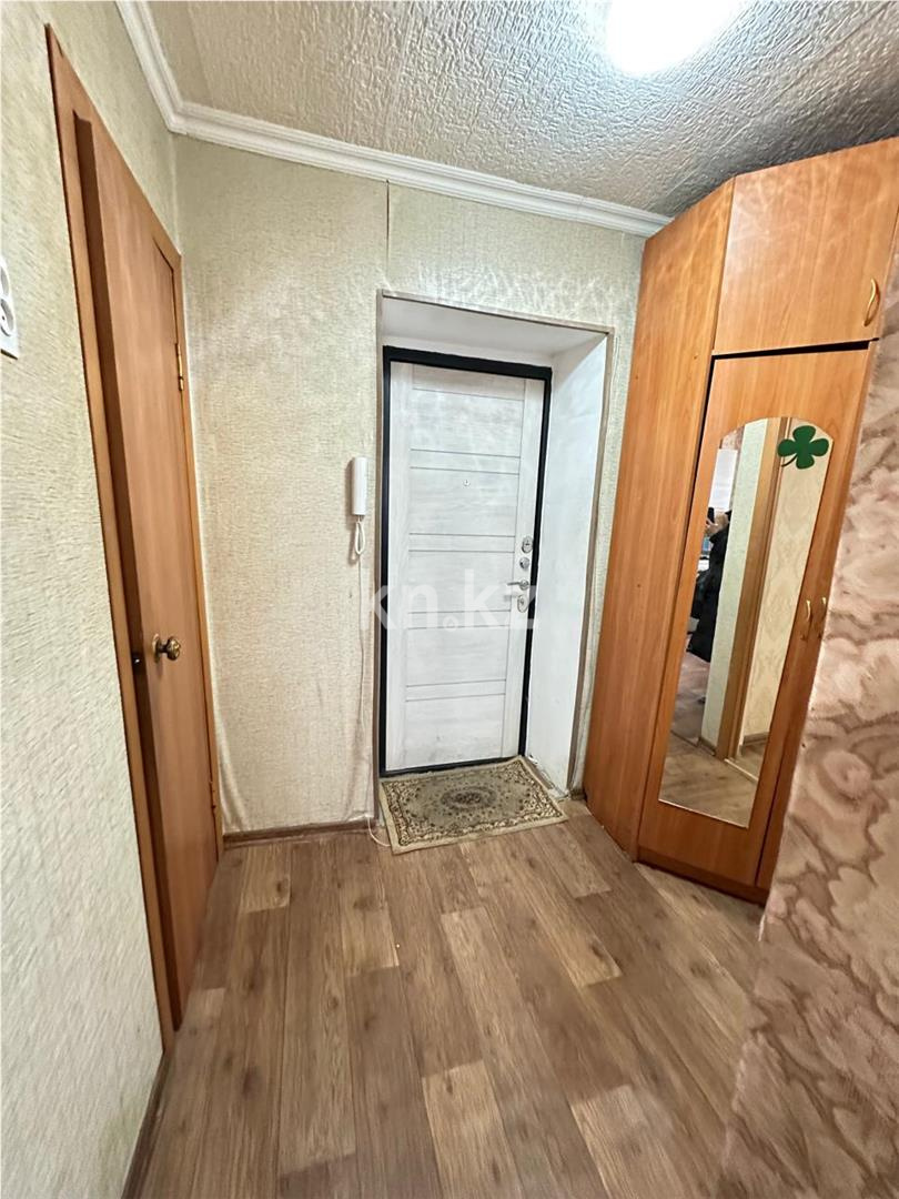 Продажа 1-комнатной квартиры, 32 м², 23 мкр. - Продажа  однокомнатных квартир в Караганде с фото фото 9 из 13