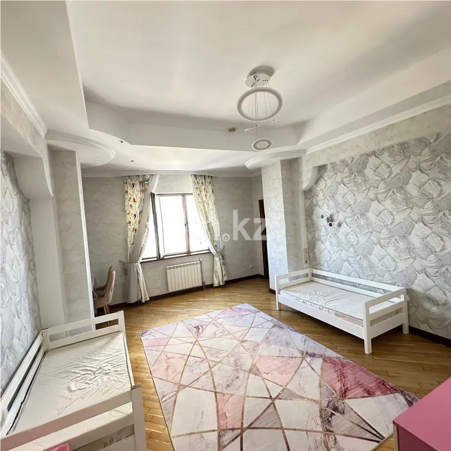Продажа 4-комнатной квартиры, 185 м², пр. Кабанбай батыра, дом  6/5 - Продажа квартир в Астане фото 2 из 5