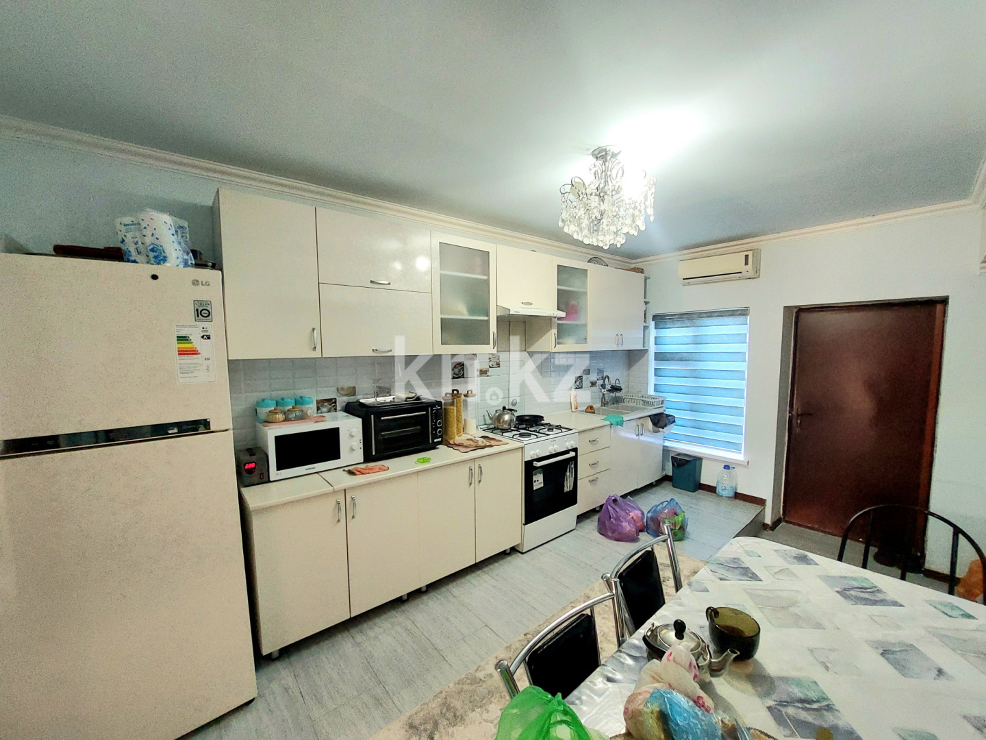 Продажа 6-комнатного дома, 252 м², ул. Сырым батыра, дом  64 - Продажа квартир в Шымкенте фото 24 из 40