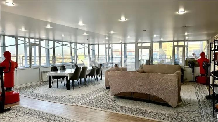 Продажа 4-комнатной квартиры, 236 м², пр. Абая, дом  63 - Продажа квартир в Астане фото 1 из 7