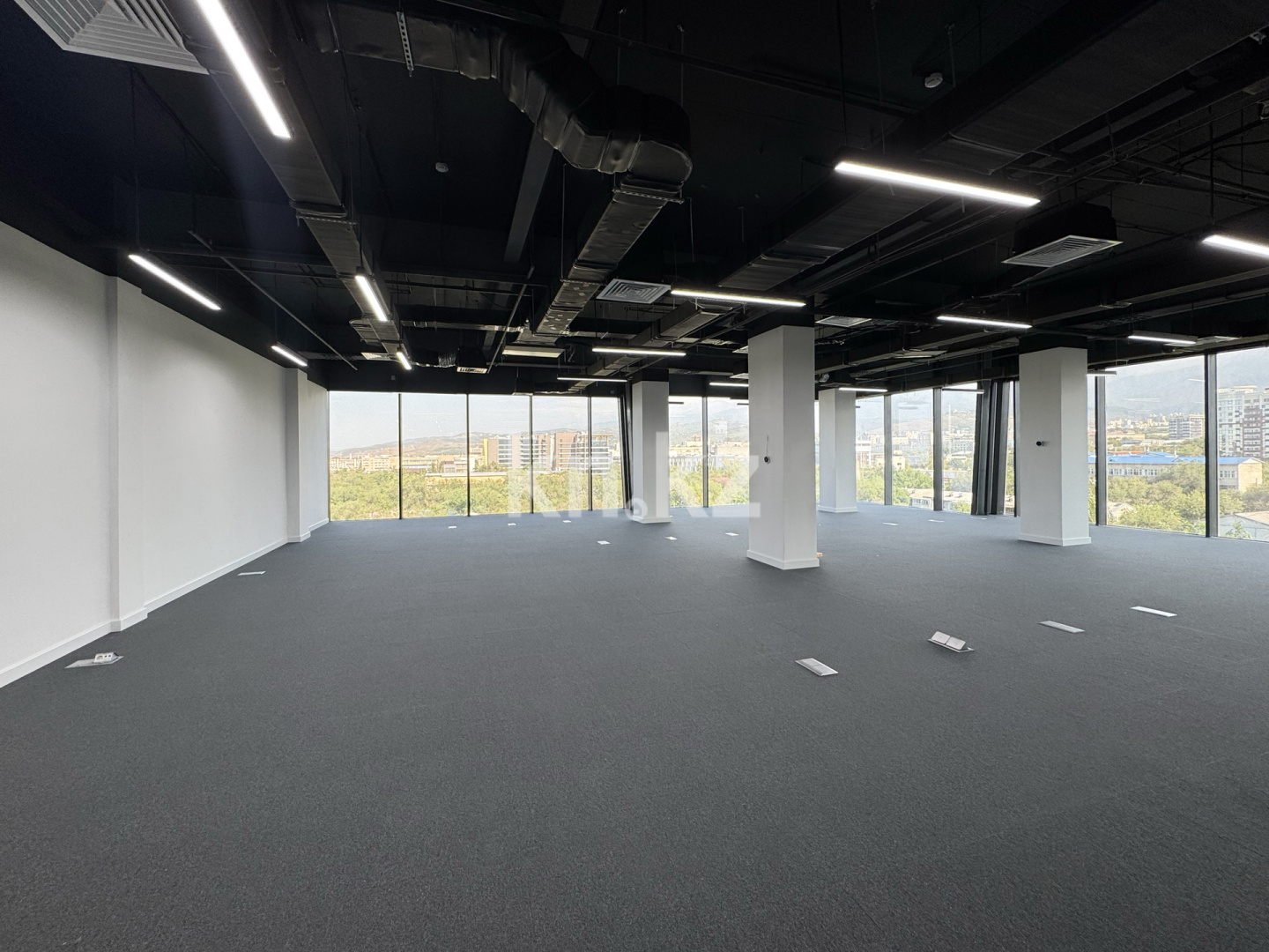 Аренда , ул. Наурызбай батыра, дом  17А - Аренда офисных и торговых помещений в Алматы фото 6 из 11