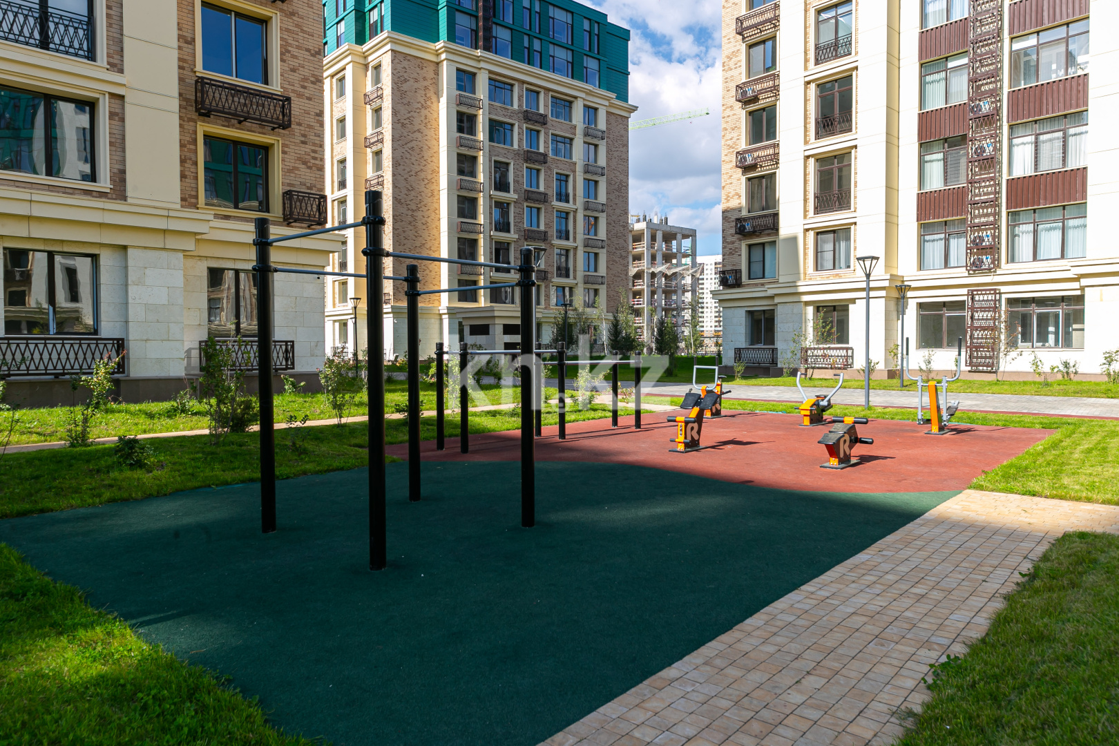 Продажа 3-комнатной квартиры, 95 м², ул. Тыныбаева, дом  13/1 в Астане - фото 21