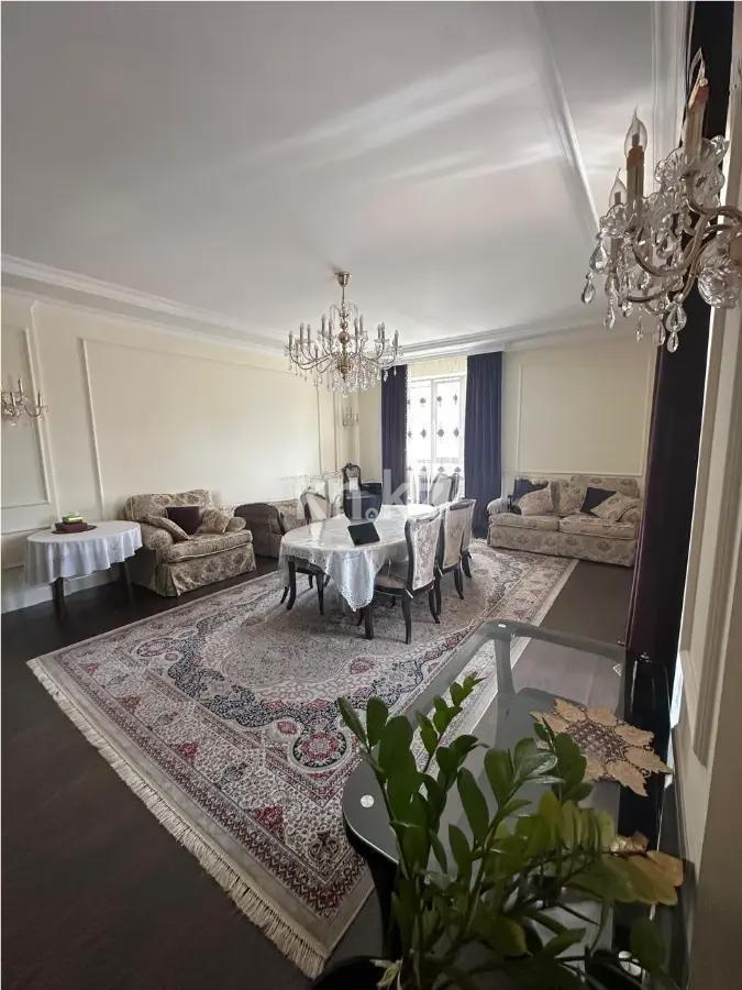 Продажа 4-комнатной квартиры, 178.4 м² в Астане