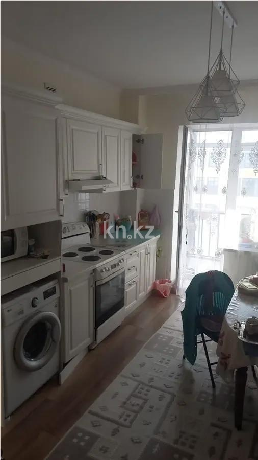 Продажа 1-комнатной квартиры, 37 м², ул. Бейбарыс Султан, дом  13 - Продажа квартир в Астане без посредников с фото фото 1 из 3