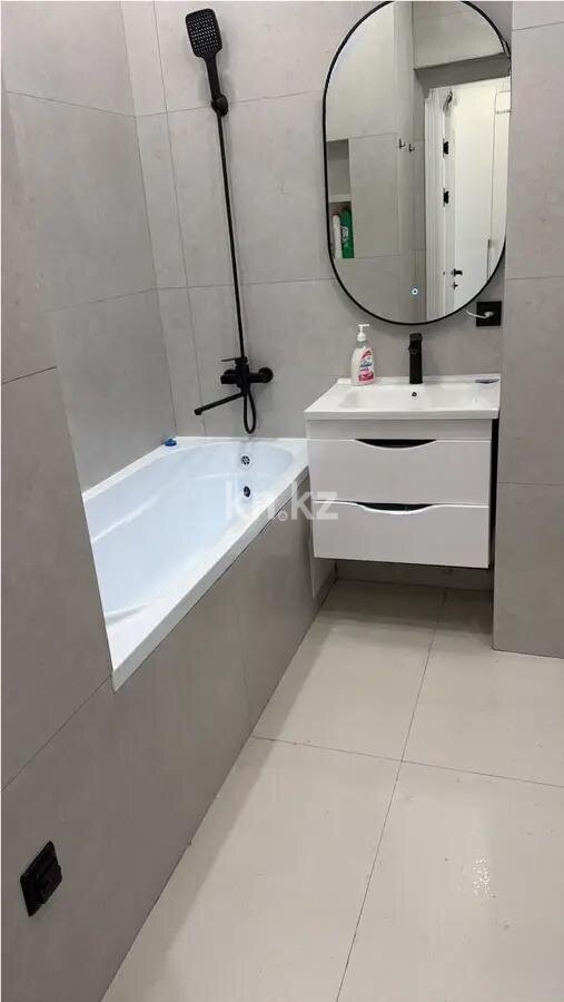 Продажа 2-комнатной квартиры, 52 м² в Алматы - фото 3
