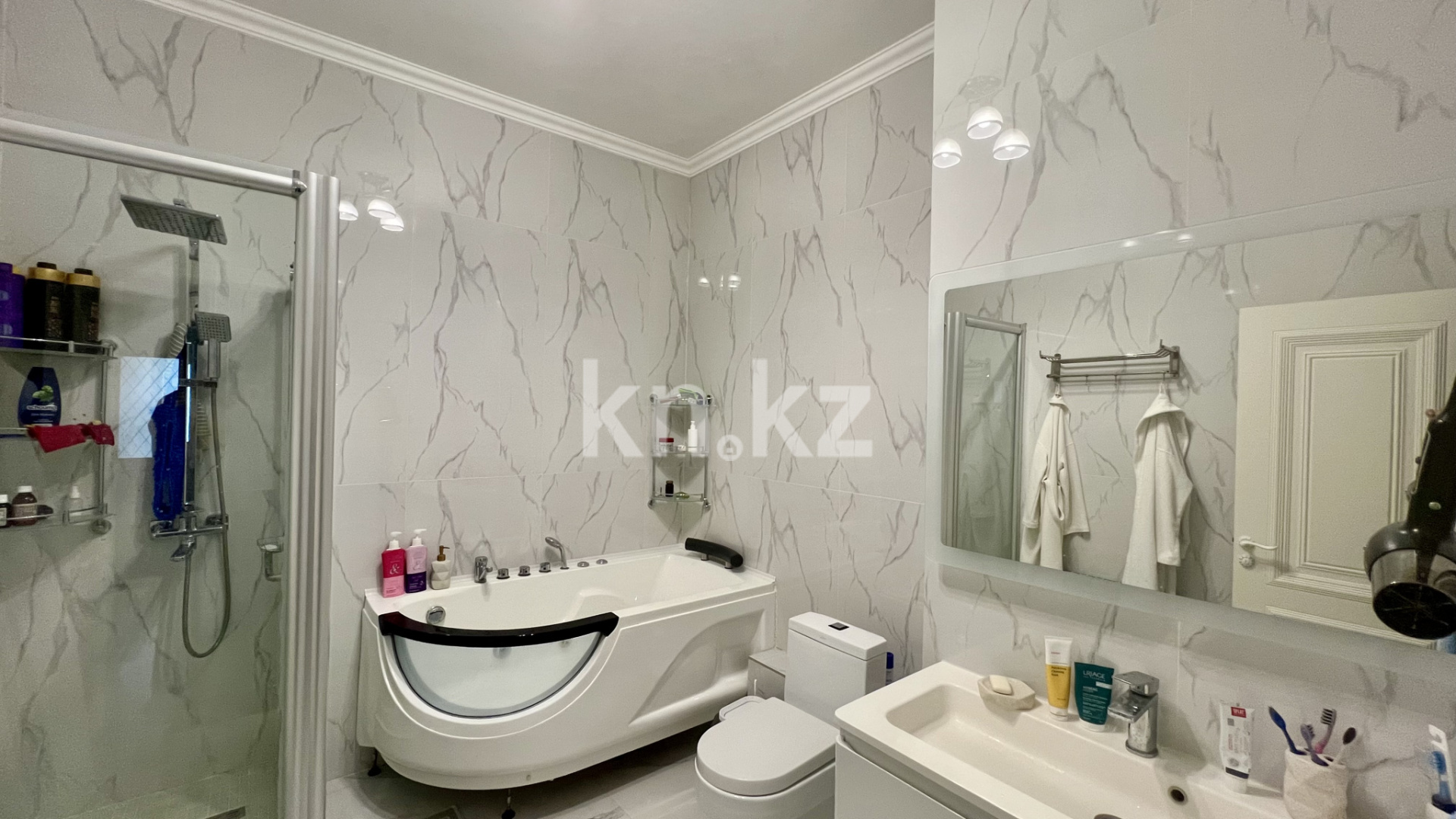 Продажа 4-комнатной квартиры, 142 м² в Астане - фото 22