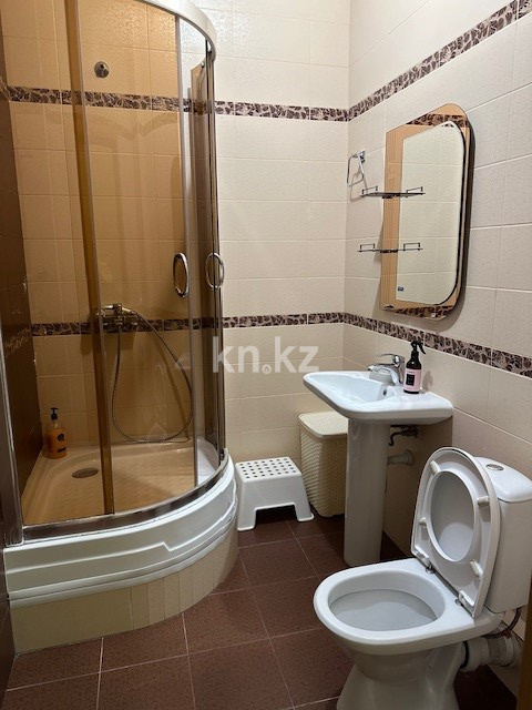 Аренда 4-комнатной квартиры, 150 м², ул. Достык, дом  1 - Аренда квартиры помесячно в Астане фото 6 из 10