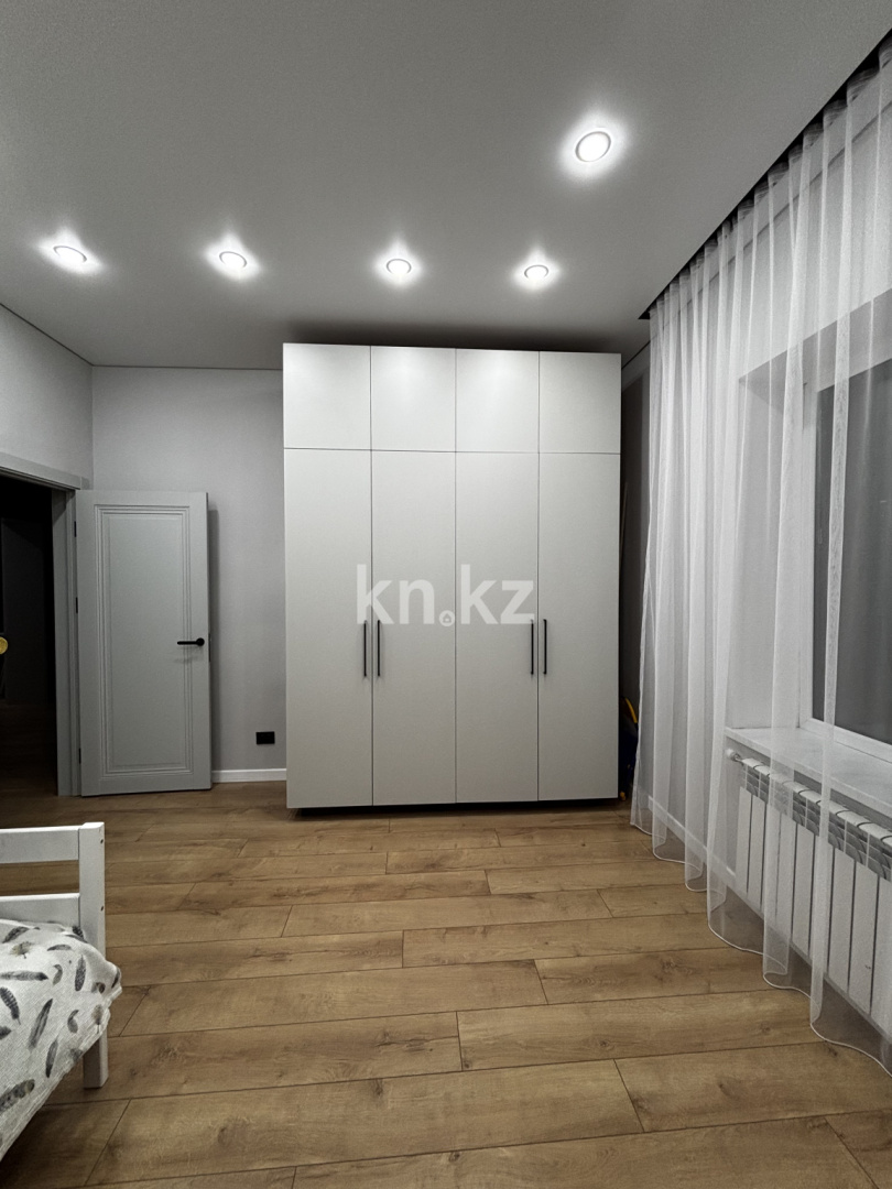 Продажа 4-комнатной квартиры, 105 м² - Продажа четырехкомнатных квартир на Юго-Востоке Караганды - страница 3 фото 15 из 22