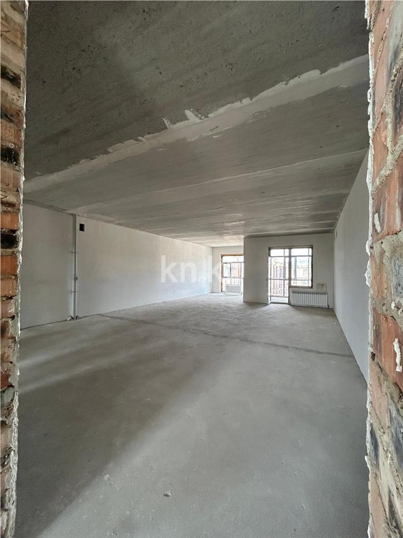 Продажа 4-комнатной квартиры, 149 м², ул. Жанибекова, дом  53 - Продажа  четырехкомнатных квартир в Караганде фото 7 из 16