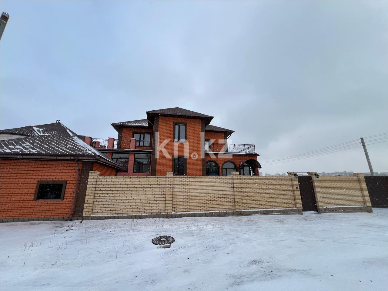 Продажа 9-комнатного дома, 464 м², мкр. Оазис, дом  11 - Продажа квартир в Караганде фото 2 из 31