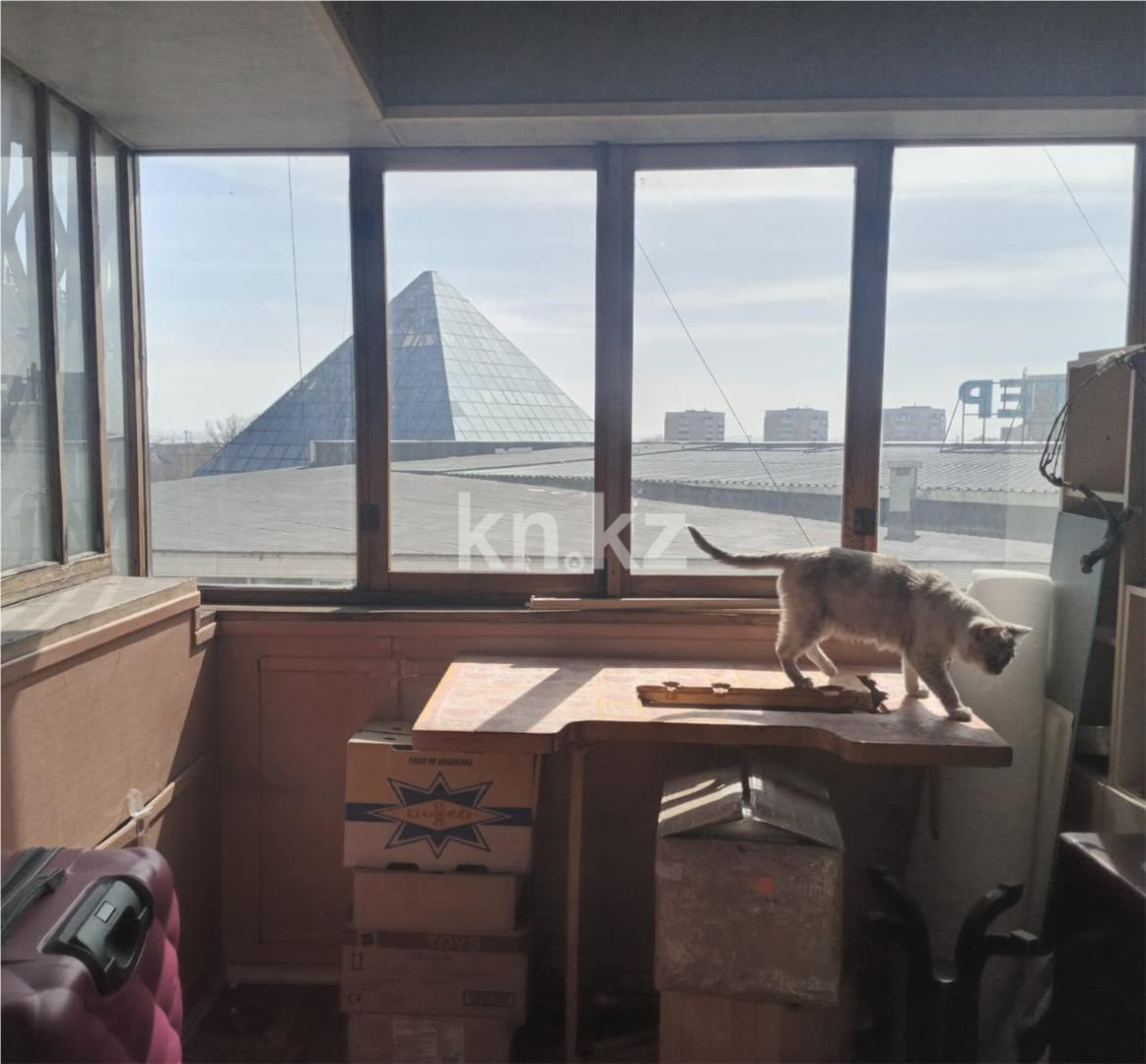 Продажа 4-комнатной квартиры, 80 м², пр. Бухар-жырау - Продажа  четырехкомнатных квартир в Караганде фото 12 из 13