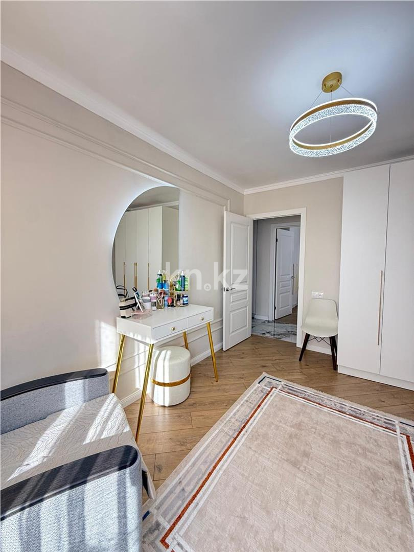 Продажа 3-комнатной квартиры, 70 м², ул. Ашимова, дом  22 в Караганде - фото 6