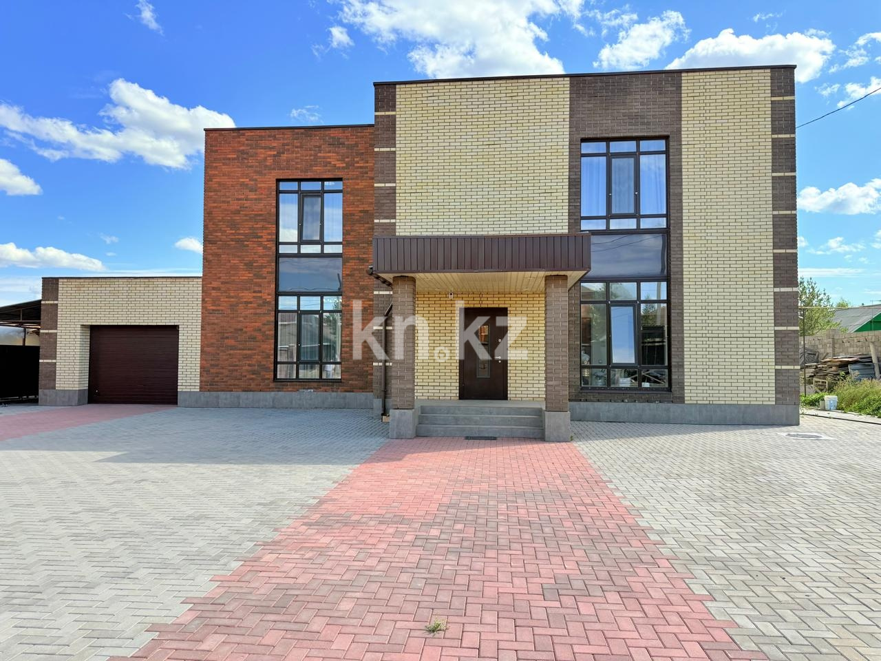 Продажа 7-комнатного дома, 410 м² - Продажа домов, коттеджей в Казахстане - страница 4 фото 3 из 38