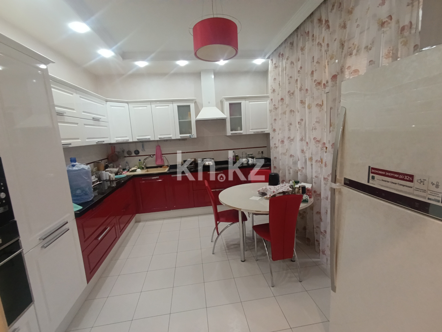 Продажа 4-комнатной квартиры, 189 м² в Караганде