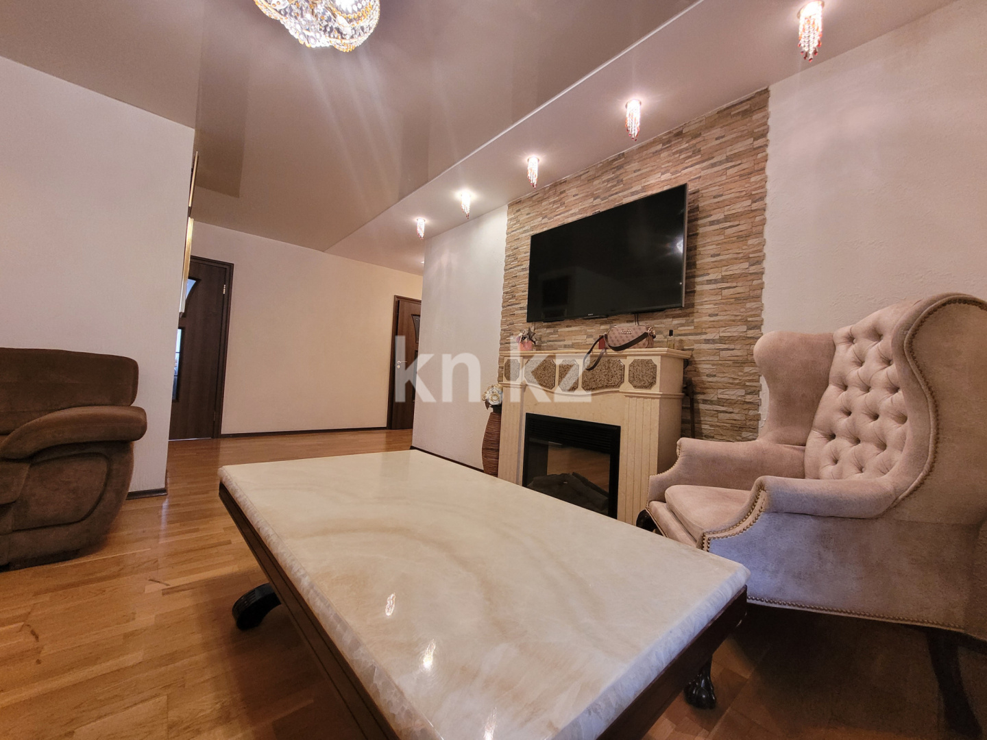Продажа 3-комнатной квартиры, 114 м², мкр-н Степной-1, дом  17 - Продажа  трехкомнатных квартир в Караганде с фото фото 2 из 16