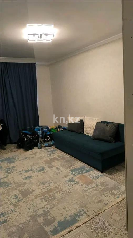 Продажа 4-комнатной квартиры, 80 м², пр. Республики, дом  4 - Продажа  четырехкомнатных квартир в Караганде с фото фото 2 из 7