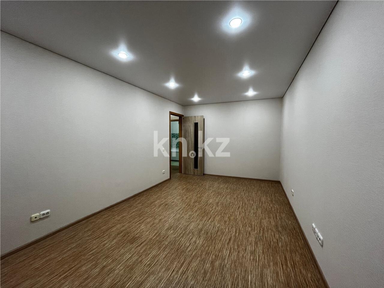 Продажа 3-комнатной квартиры, 62 м² в Караганде - фото 2
