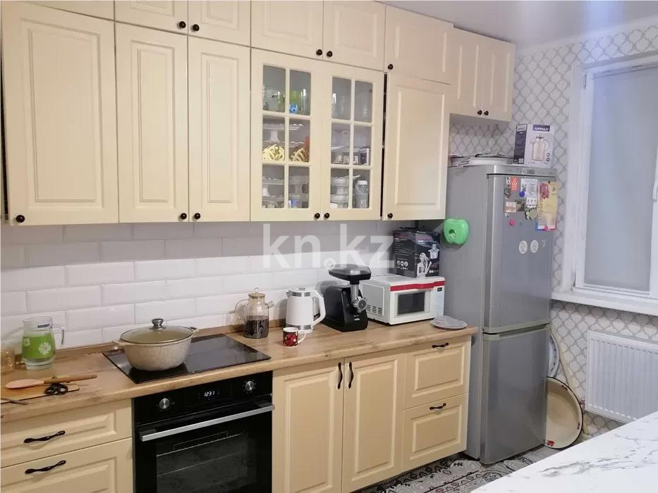 Продажа 1-комнатной квартиры, 40 м², ул. Акан Серы, дом  16 в Астане - фото 2