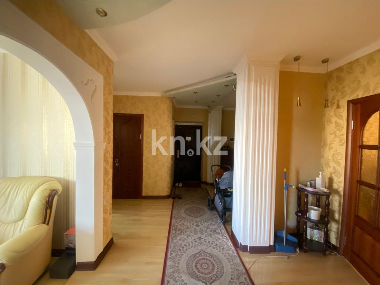 Продажа 3-комнатной квартиры, 99 м², ул. Достык в Астане - фото 9