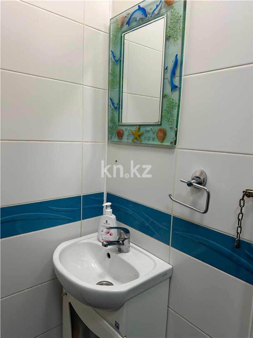 Продажа 3-комнатной квартиры, 95 м², пр. Н. Абдирова - Продажа квартир в Караганде фото 12 из 14