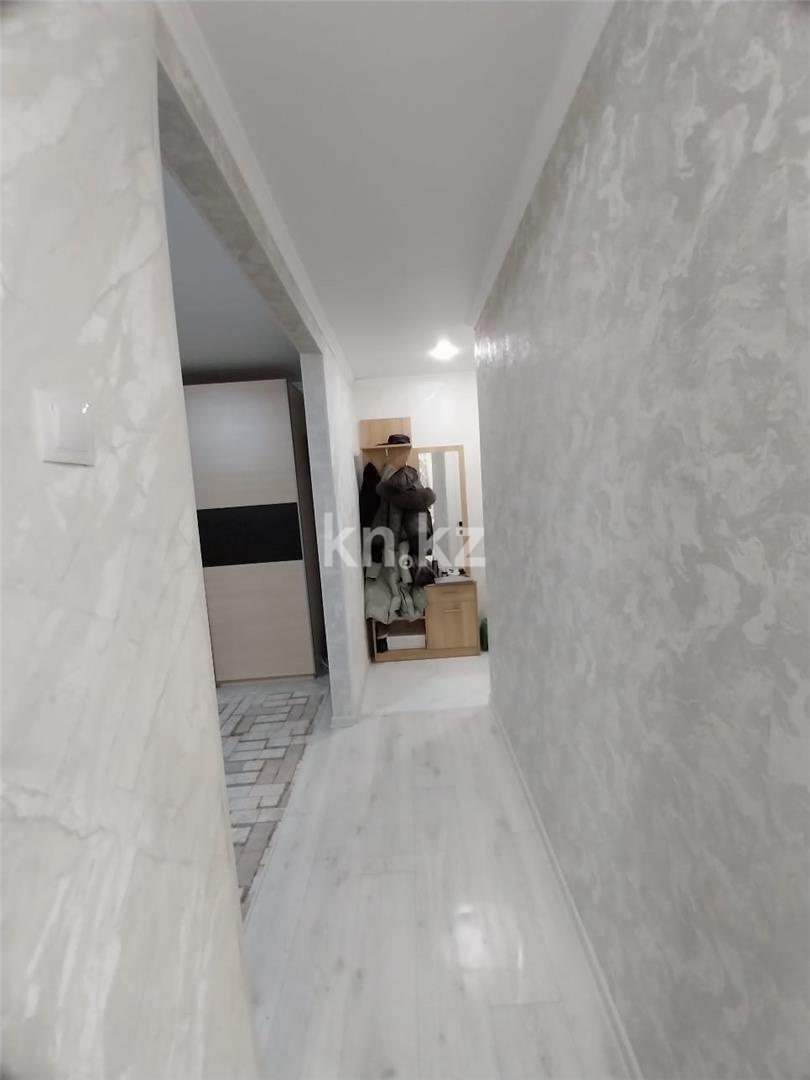 Продажа 1-комнатной квартиры, 30 м², мкр-н 12 - Продажа  однокомнатных квартир в Караганде фото 7 из 11