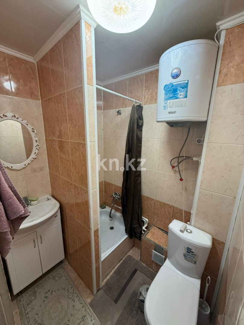 Продажа 2-комнатной квартиры, 44.5 м², мкр-н 12 в Караганде - фото 8