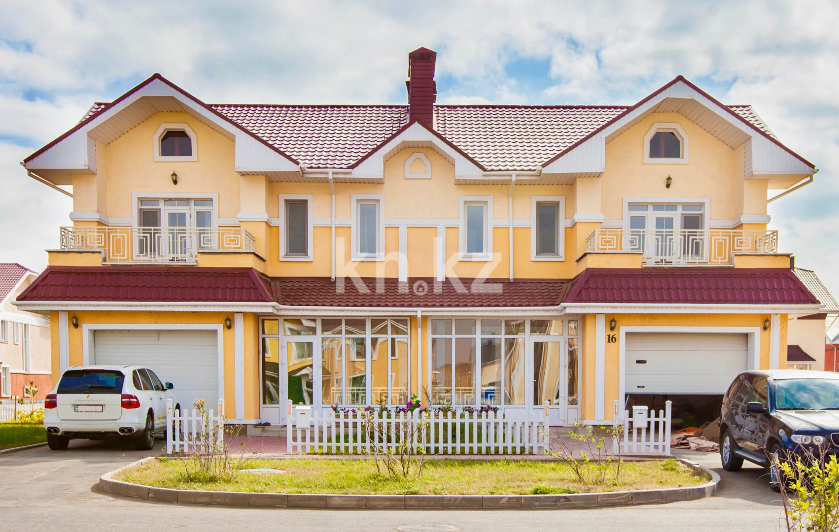 ЖК Family Village в Астане: жилой комплекс, описание, цены, планировки и  фото. Новостройки на kn.kz