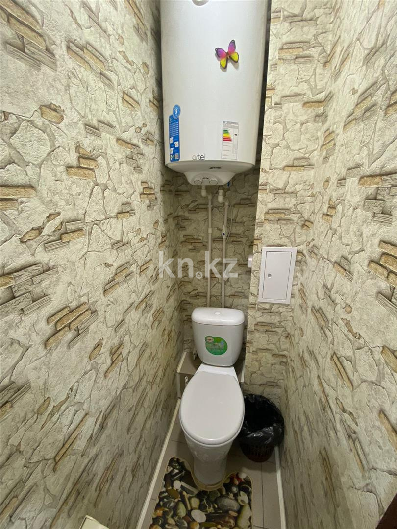 Продажа 2-комнатной квартиры, 43 м², мкр-н 15, дом  12 - Продажа  двухкомнатных квартир в Караганде фото 7 из 11