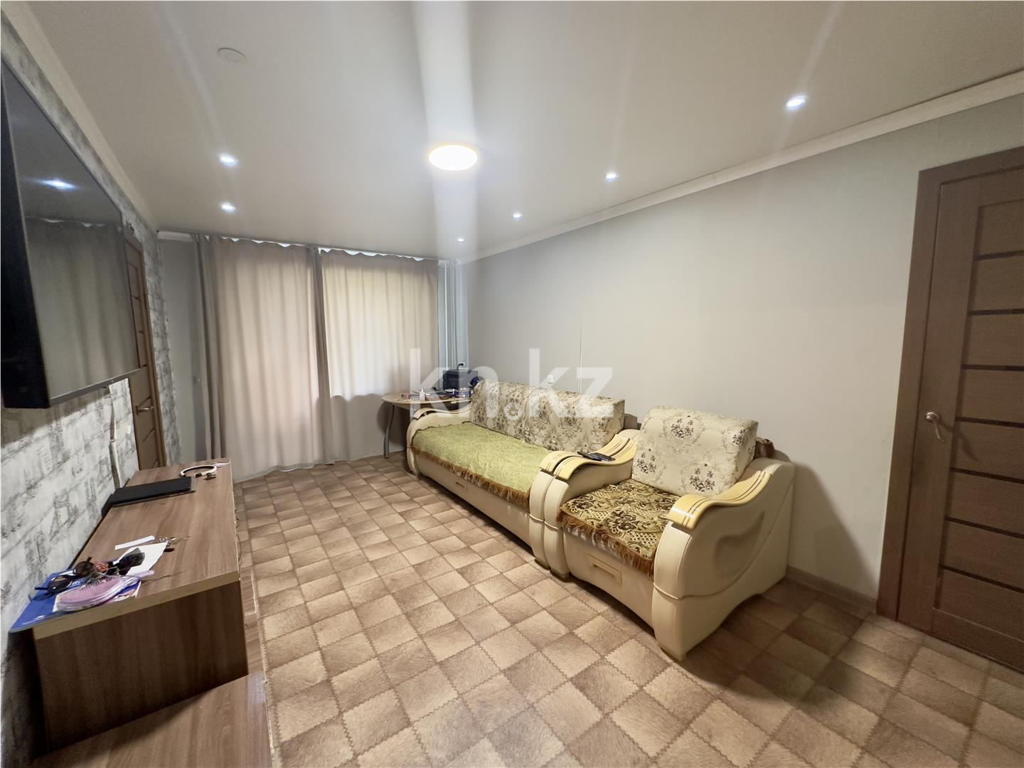 Продажа 3-комнатной квартиры, 57 м² в Караганде - фото 2