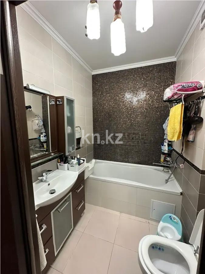 Продажа 2-комнатной квартиры, 91 м², ул. Ходжанова, дом  81 в Алматы - фото 5