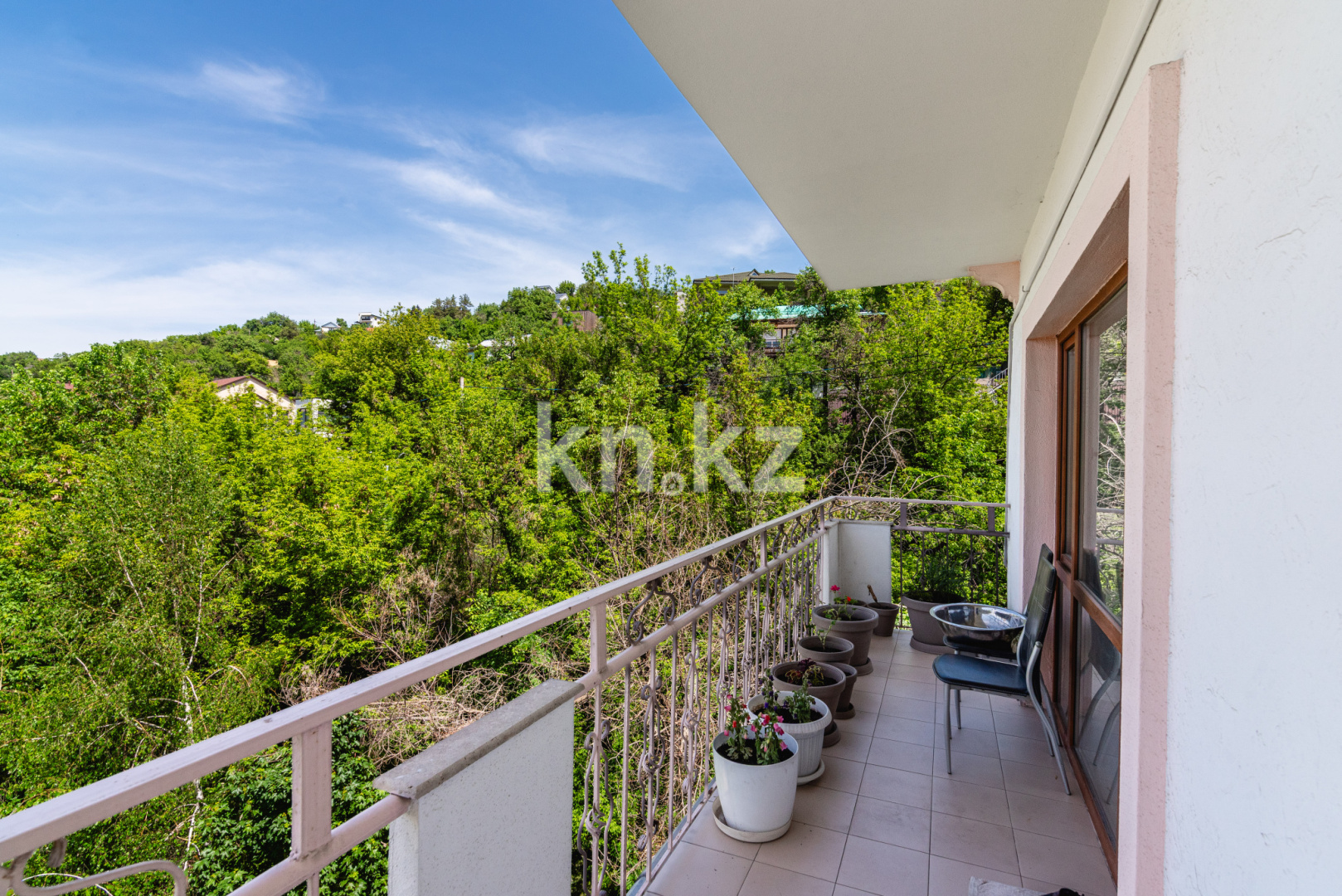 Продажа 4-комнатной квартиры, 132 м² в Алматы - фото 24