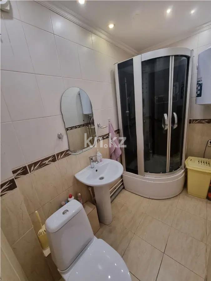 Продажа 3-комнатной квартиры, 62 м², 19 мкр. - Продажа квартир в Караганде фото 12 из 16