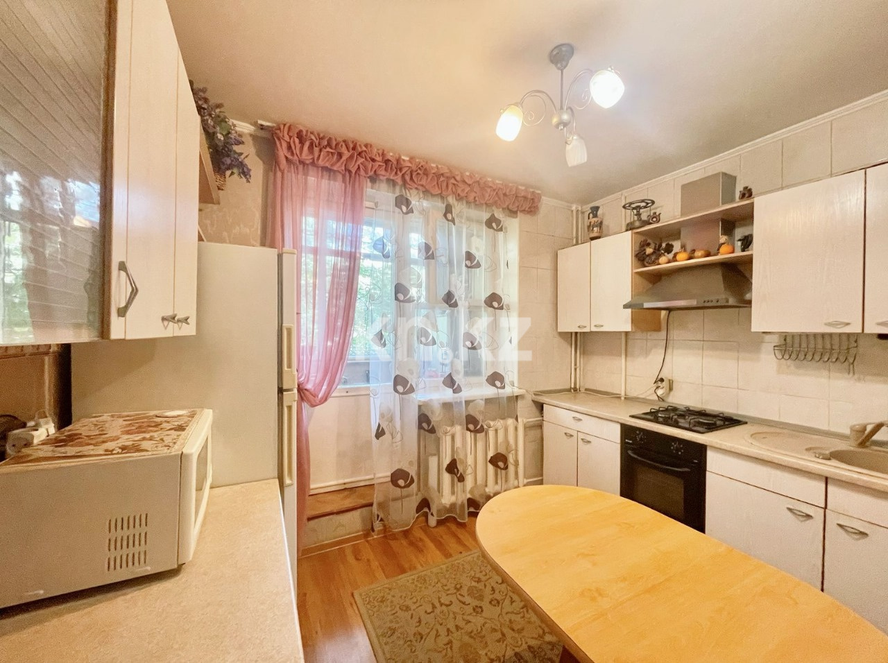 Продажа 2-комнатной квартиры, 53 м², мкр-н Самал-1, дом  13 - ул. Мендикулова в Алматы - фото 10