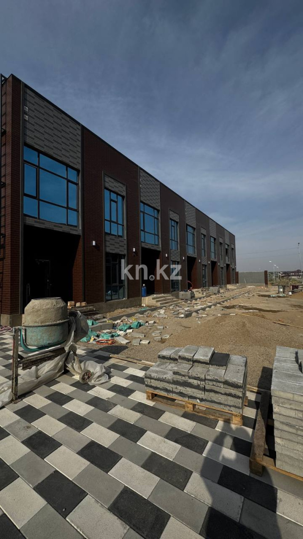 Продажа 6-комнатного дома, 175 м², Тауке хана - Продажа и аренда недвижимости в Таразе фото 2 из 26