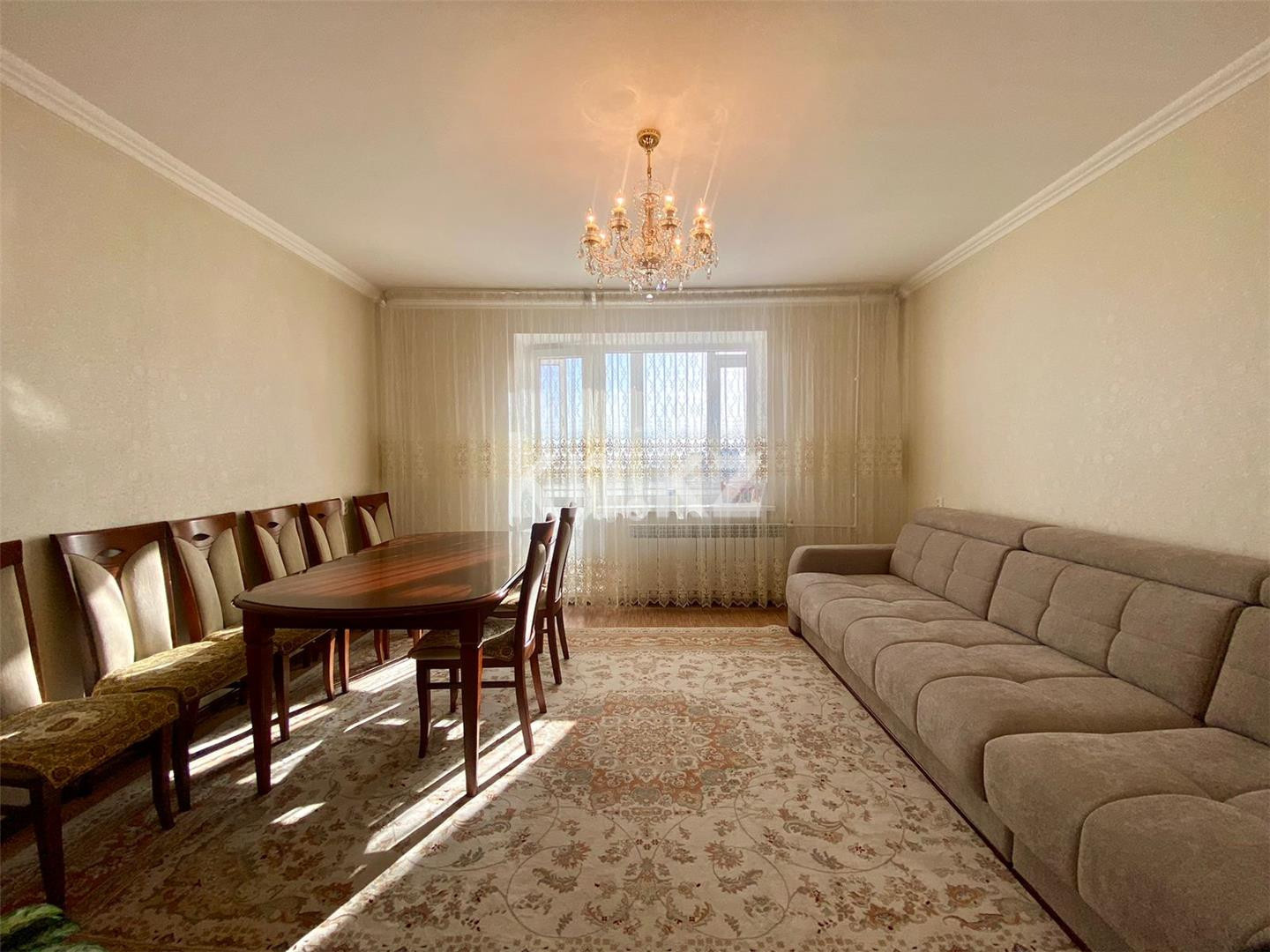 Продажа 3-комнатной квартиры, 66 м², ул. Дюсембекова - Продажа  трехкомнатных квартир в Караганде фото 1 из 27