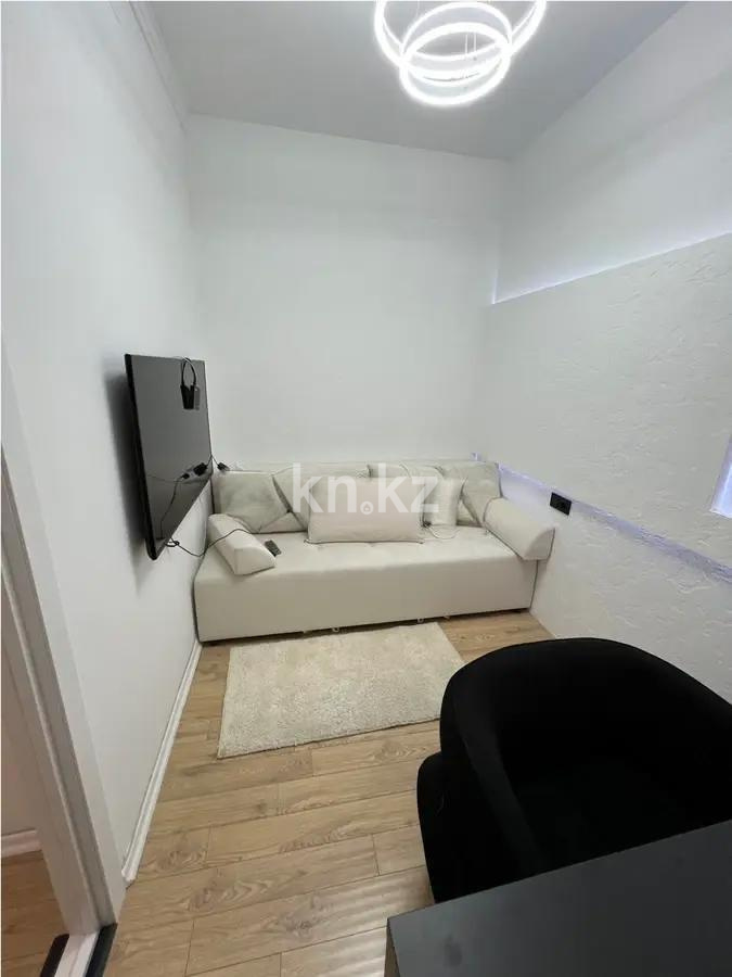 Продажа 2-комнатной квартиры, 90.5 м², пр. Аль-Фараби, дом  7/4а в Алматы - фото 3
