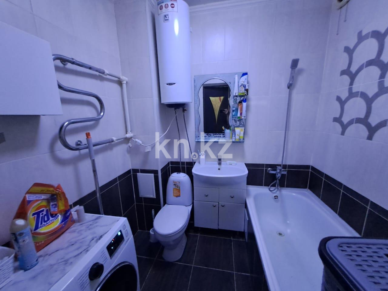 Продажа 2-комнатной квартиры, 60 м², пр. Шахтеров, дом  70 - Продажа квартир в Караганде фото 9 из 13