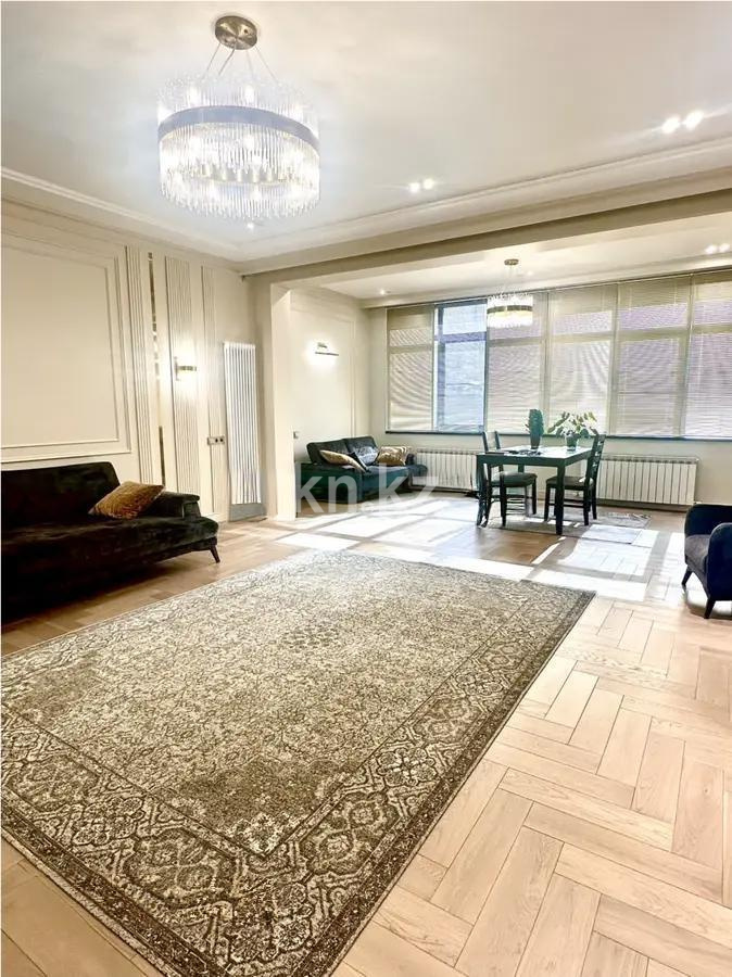Продажа 3-комнатной квартиры, 215 м² в Алматы