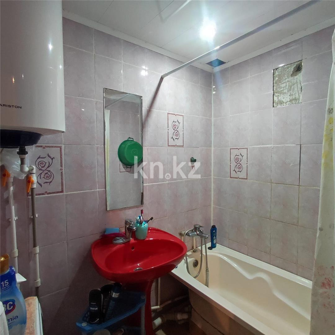 Продажа 4-комнатной квартиры, 60 м², мкр-н 3 - Продажа и аренда недвижимости в Абае фото 8 из 9