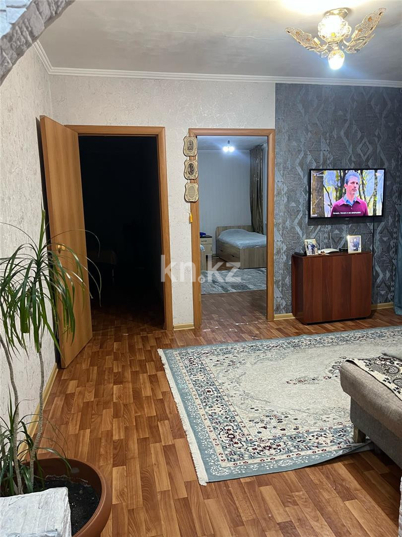 Продажа 3-комнатной квартиры, 60 м², ул. Пичугина в Караганде - фото 3